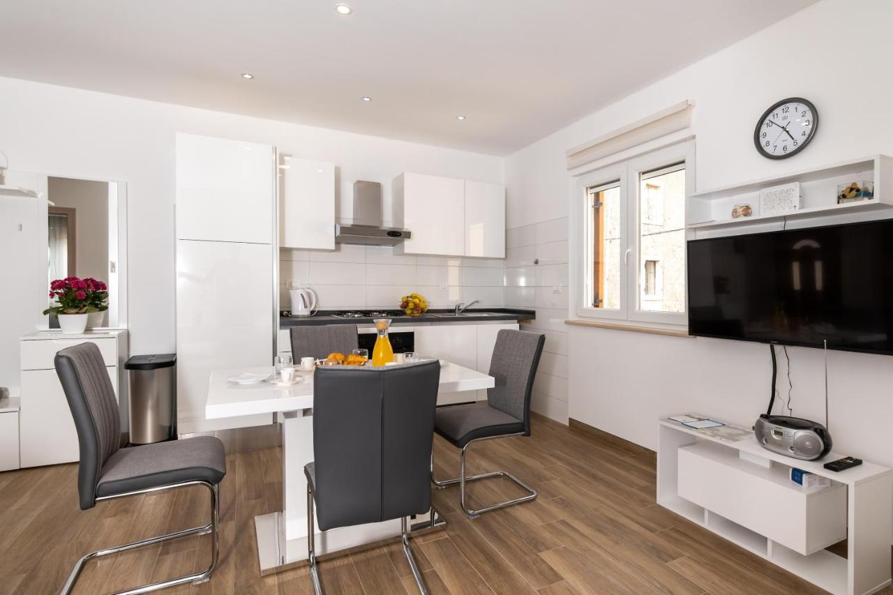 Žminj Apartman Palada מראה חיצוני תמונה